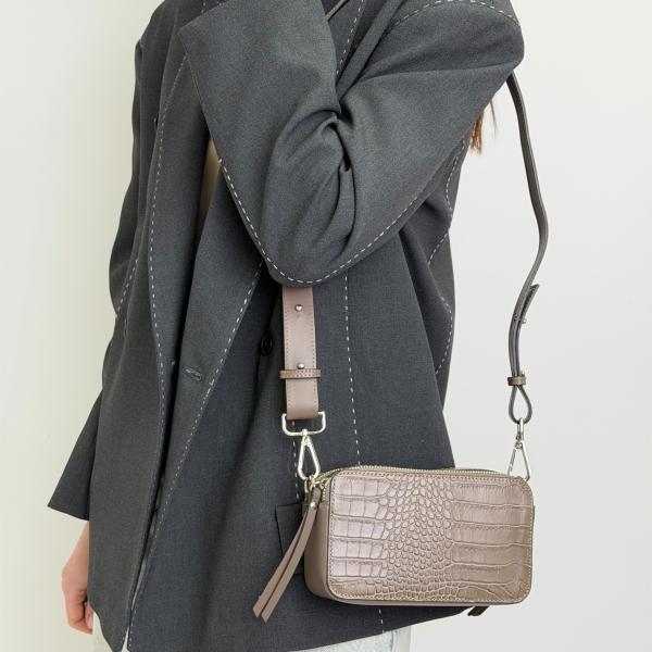 Сумка жіноча шкіряна тауп FM0839F