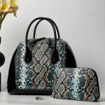 Сумка и клатч женский кожаный черный с принтом FM1156M