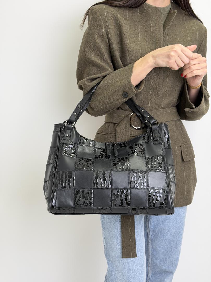 Сумка жіноча шкіряна чорна FM1270J