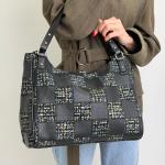 Сумка жіноча шкіряна чорна FM1270N