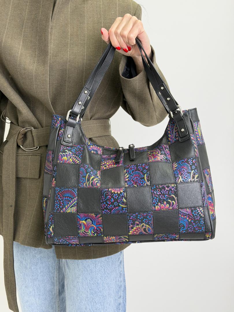 Сумка жіноча шкіряна чорна FM1270AA