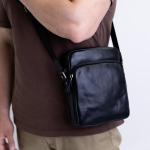 Чоловіча шкіряна чорна сумка FM1534A