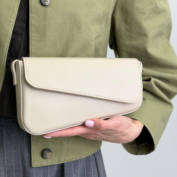 Сумка жіноча шкіряна молочна FM1527D