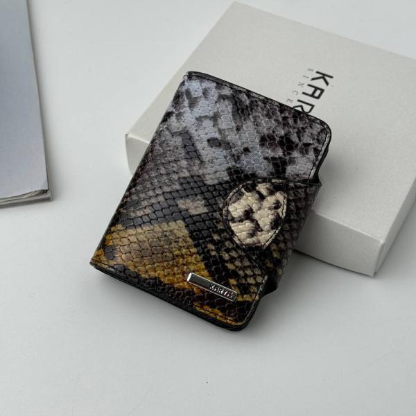 Жіночий шкіряний гаманець чорний FM1196J