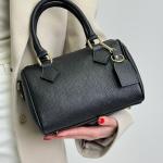 Сумка женская кожаная черная FM1641B