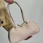Сумка жіноча шкіряна молочна FM1648B