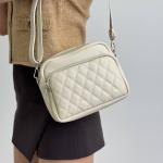 Сумка жіноча шкіряна молочна FM1581J