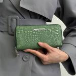 Гаманець жіночий шкіряний зелений FM1168L