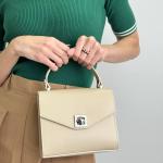 Сумка жіноча шкіряна молочна FM1690E