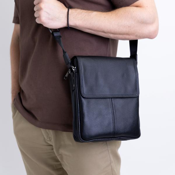 Мужская кожаная черная сумка FM1454B