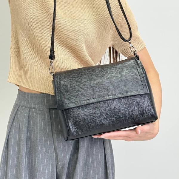 Сумка жіноча шкіряна чорна FM1709C