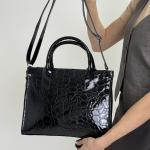 Сумка женская кожаная черная FM1569E