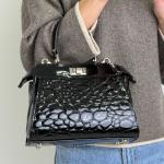 Сумка женская кожаная черная FM1484D