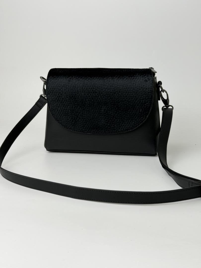 Сумка жіноча шкіряна чорна FM0973AA