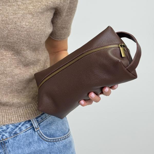 Косметичка кожаная женская шоколадная FM1785A