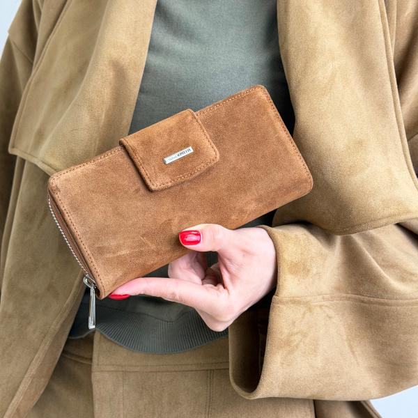 Кошелек женский кожаный коричневый FM1028P