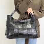 Сумка женская кожаная черная FM1270AG