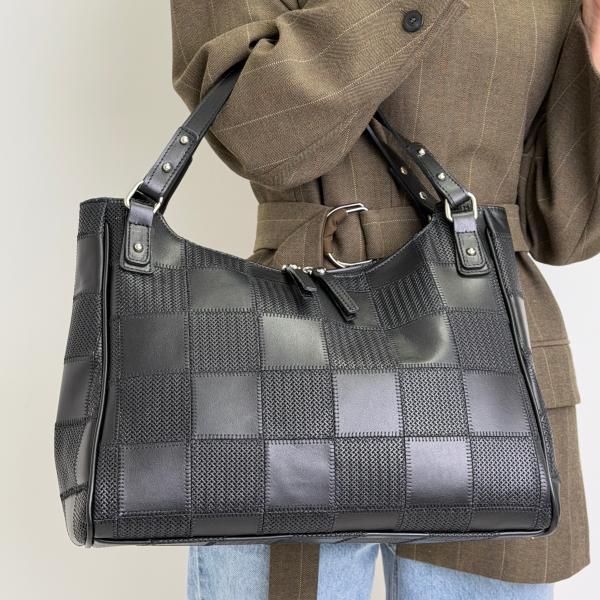 Сумка жіноча шкіряна чорна FM1270AI