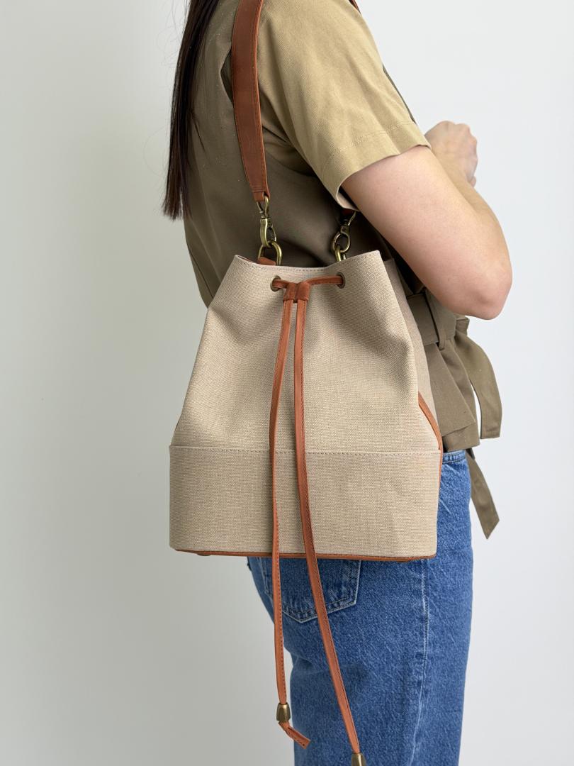 Сумка женская кожаная бежевая FM1802A