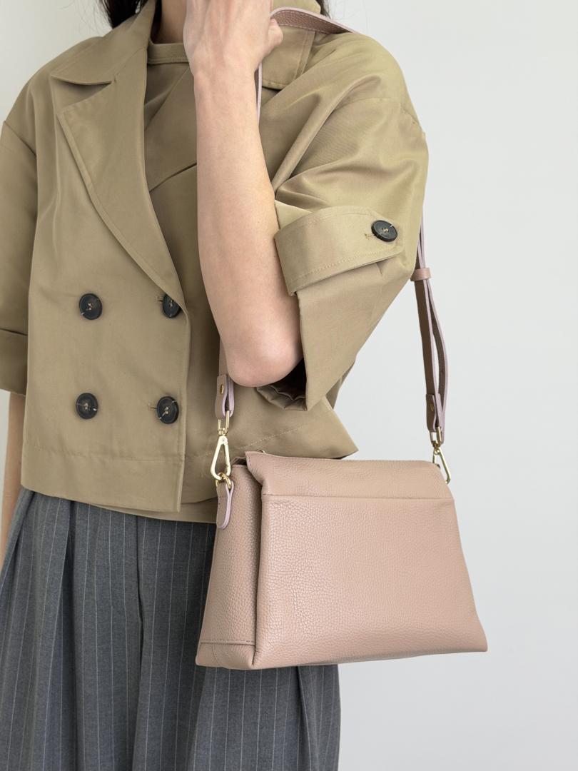 Сумка жіноча шкіряна пудра FM1809B