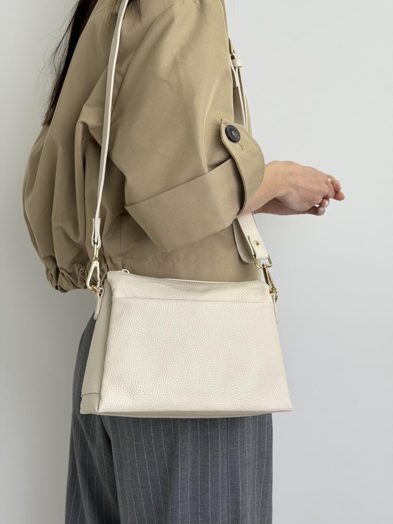 Сумка жіноча шкіряна молочна FM1809C