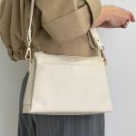 Сумка жіноча шкіряна молочна FM1809C