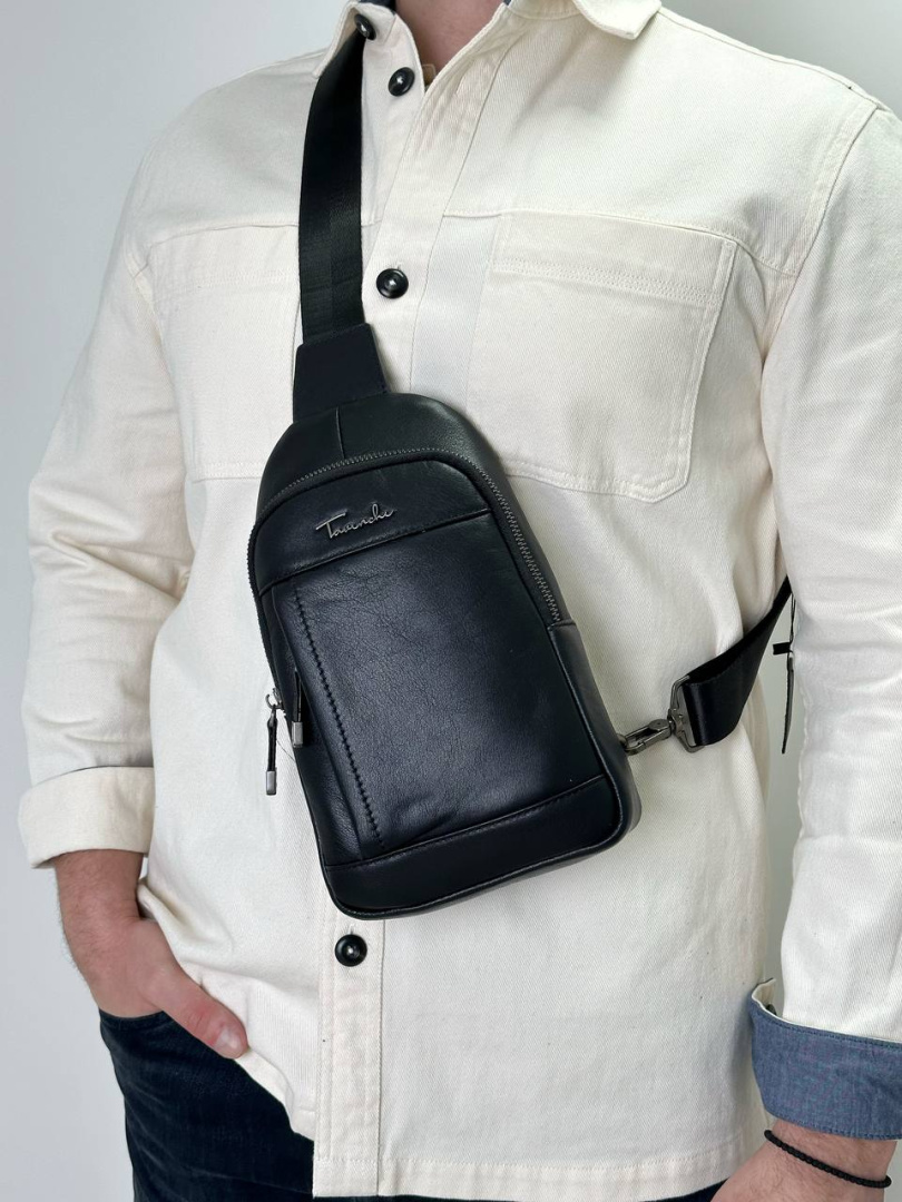 Мужская кожаная черная сумка слинг FM1390A